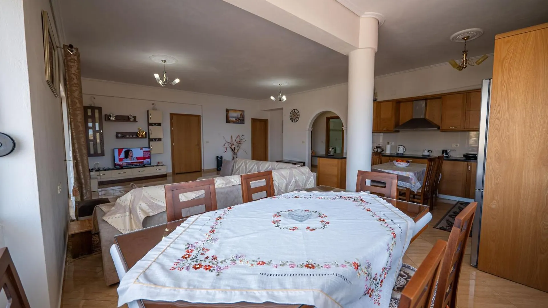 Sunshine Apartments Sarandë
