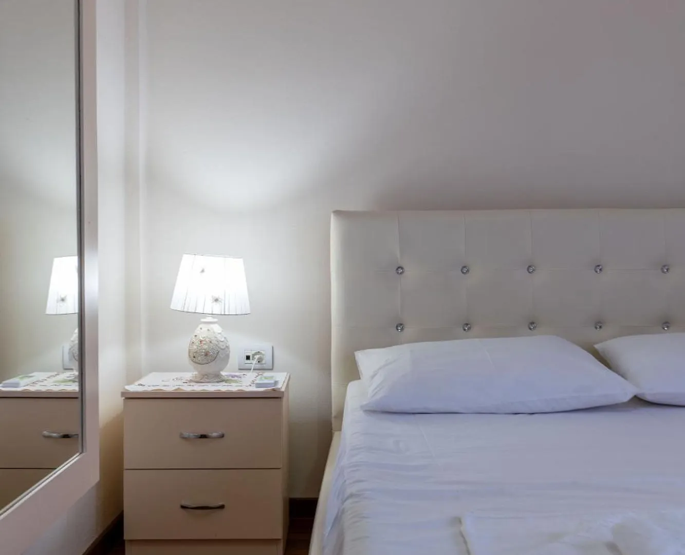 Sunshine Apartments Sarandë
