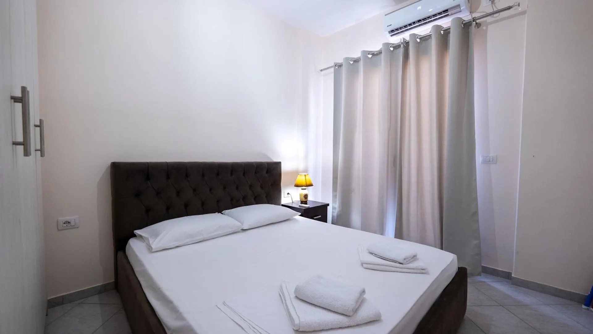 Sunshine Apartments Sarandë