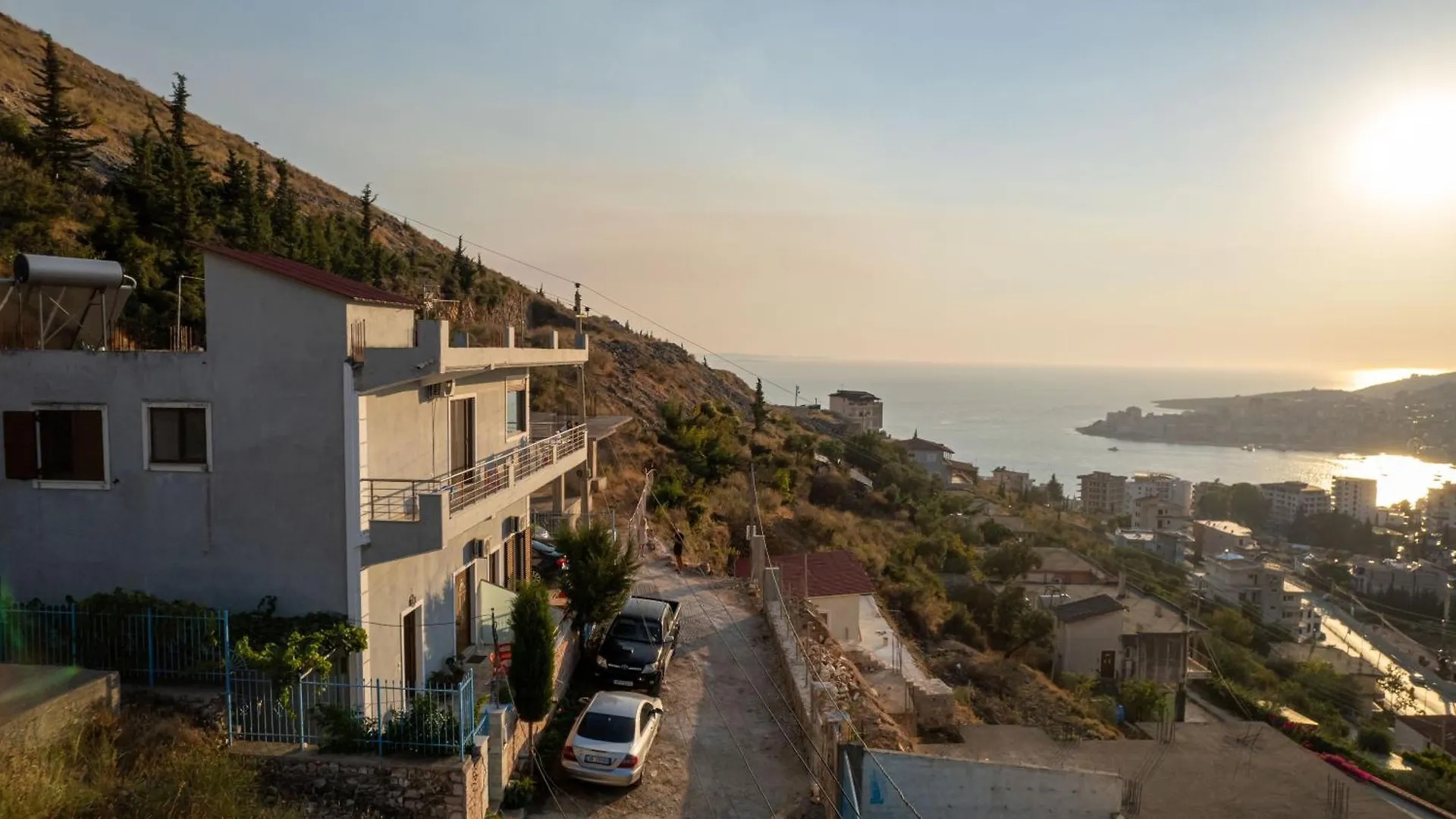 Sunshine Apartments Sarandë